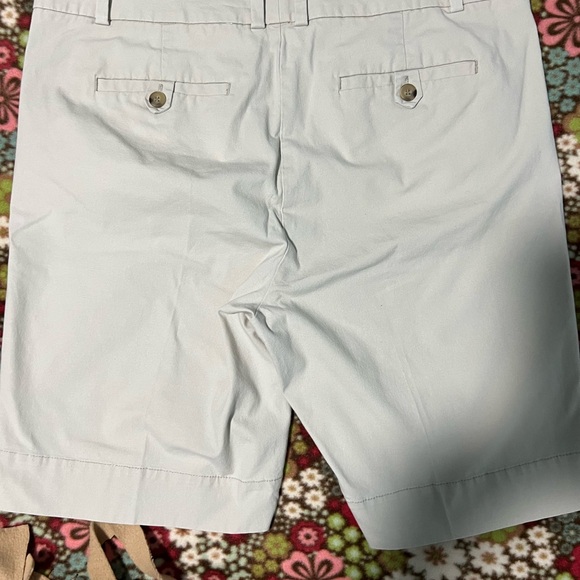 Women’s Docker Shorts - Picture 2 of 11